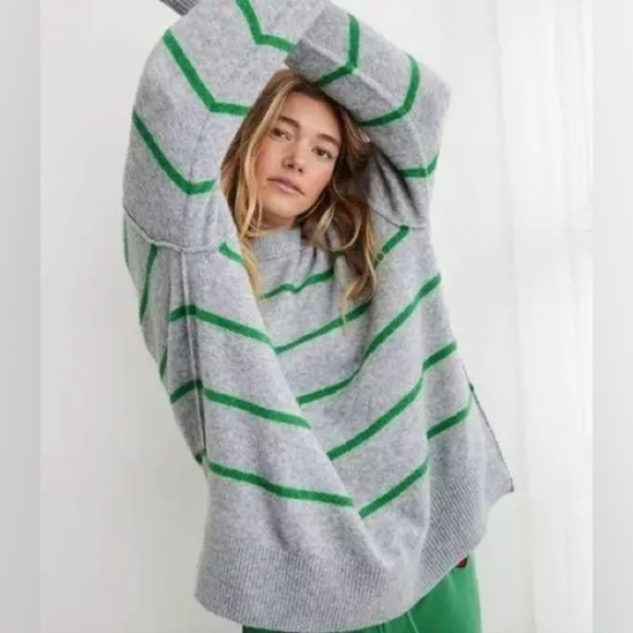 NWT Aerie Oversized Striped Grey Green Crewneck Soft Sweater - Picture 1 of 7